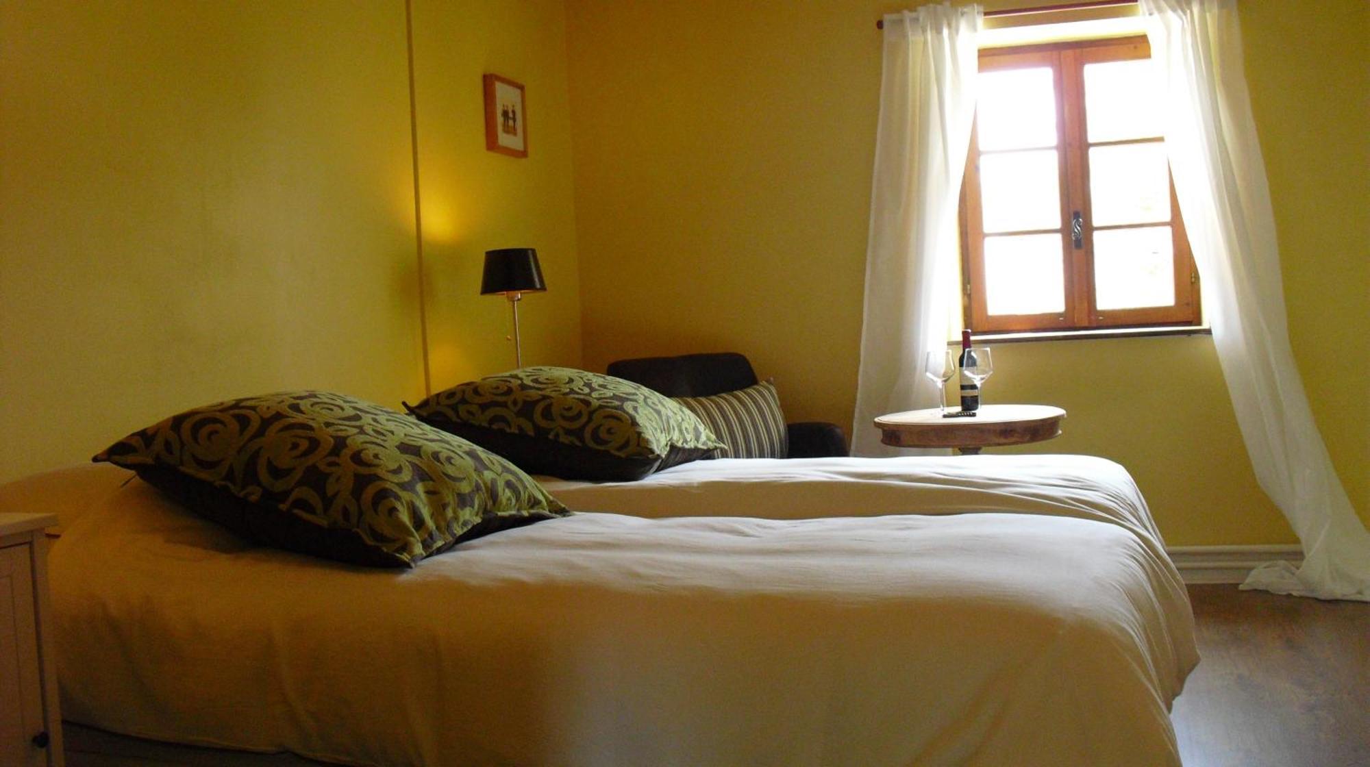 Luxury B&B Maison A Votre Sante, In Bordeaux Wine Region Savignac-de-Duras Kamer foto